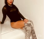 Brunna petite 🫦🔥 Love❤️, parties🥂 and adventur