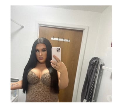 Trans Escorts Harrow Town Centre Harrow - Photos for 🍑 Heavenly Doll Face Devilish Curves Amelia Party 🍑