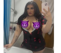 TRANS Fat ass Amelia PS LVL blow 😋💋