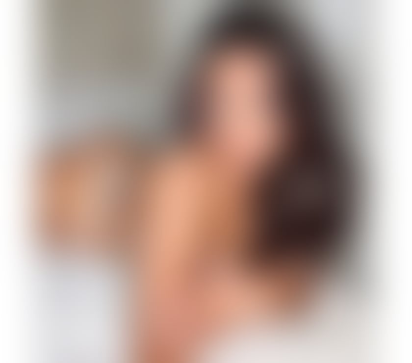 Escort Acton West London - Photos for Laura New Brazilian 100% real photos .Outcall London