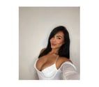 Laura New Brazilian 100% real photos .Outcall London