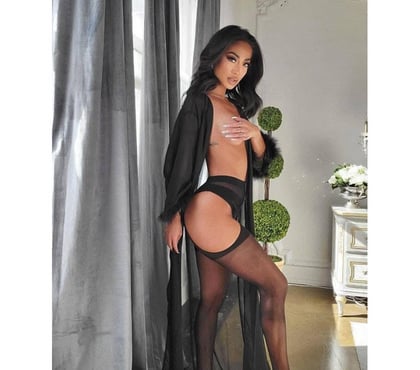 Escort Colnbrook Slough - Photos for Laura New Brazilian 100% real photos .Outcall London