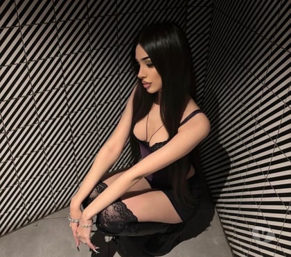 Escort Walthamstow East London - Photos for Laura New Brazilian 100% real photos .Outcall London