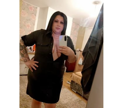 Escorts and Massages Leeds City Centre Leeds - Photos for MALNA EUROPEAN CHUBBY CURVY GIRL🎀🍓🍫