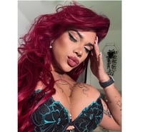 Raven sexy in the town