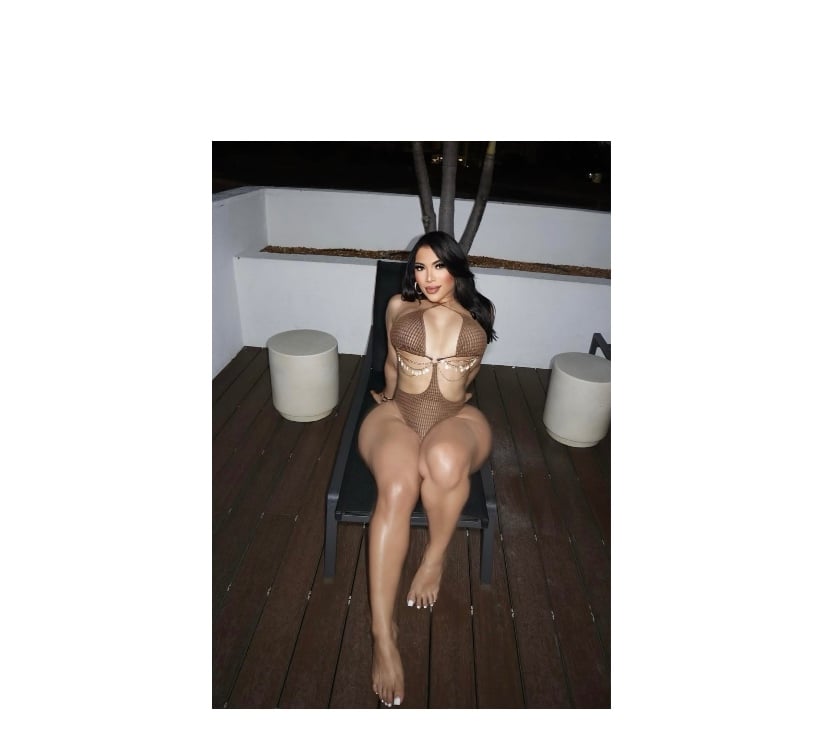 Trans Escorts Canning Town Station East London - Photos for a journey, horny and playful🥳🥳🥳🥳🥳