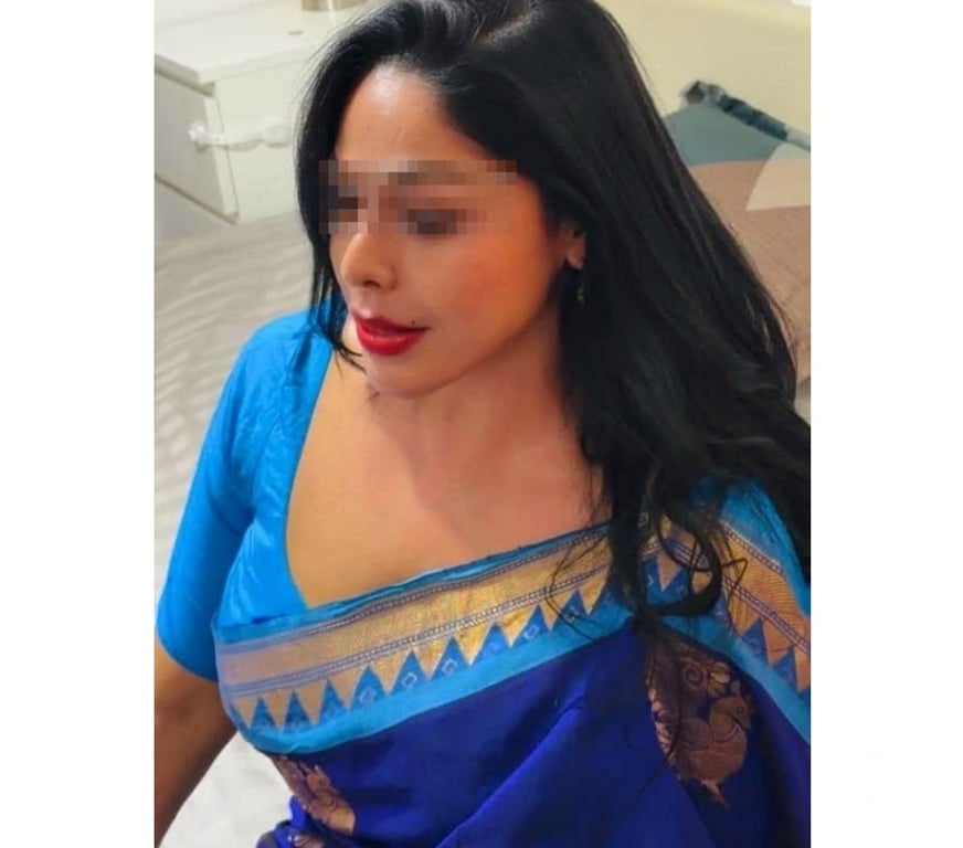 Escorts Wiltshire Swindon - Photos for IM PRIYA INDIAN TAMIL 🇮🇳 ❤️ GIRL NEW TO SWINDON
