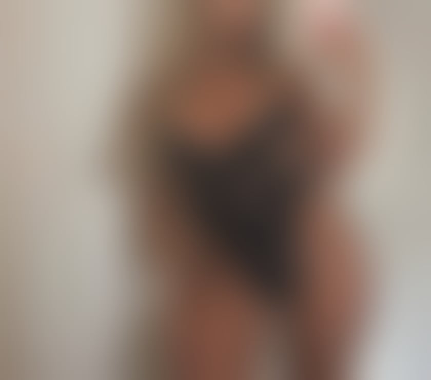 Escorts West Sussex Crawley - Photos for HELLO BOYS❤️NEW HORNY GIRLS 🫦PARTY🥂OUTCALL