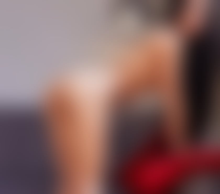 Escorts and Massages Reading Town Centre Reading - Photos for NAUGHTY 🪩 STR@P TOYS 👄🔝HOTTEST BRUNETTE 🔝PARTY