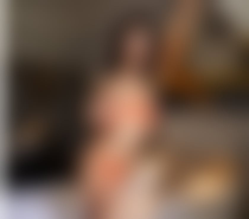 Escorts and Massages Reading Town Centre Reading - Photos for NAUGHTY 🪩 STR@P TOYS 👄🔝HOTTEST BRUNETTE 🔝PARTY