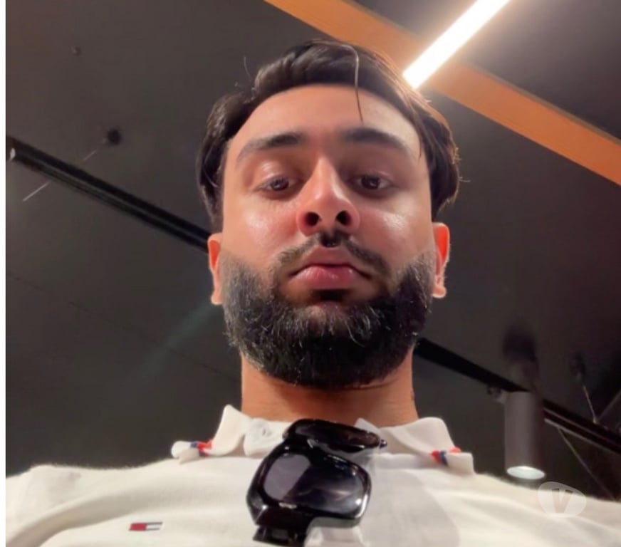 Escorts Barking and Dagenham Barking - Barking and Dagenham - Photos for 07960512698 Male companion for hire