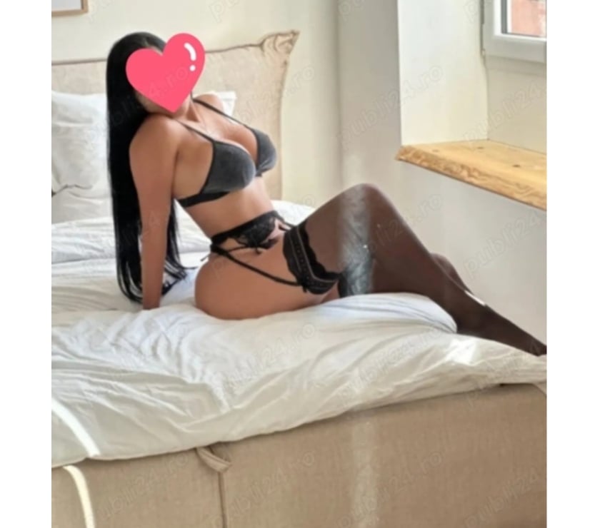 Escorts Bury Saint Edmunds West Suffolk - Photos for VIP Brunette – Private & Party Companion