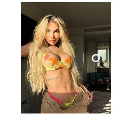 Transsexual Escorts Ascot Windsor and Maidenhead - Photos for Sophisticated Blonde Companion | Available on WhatsApp Only