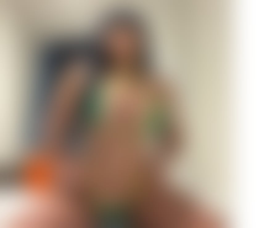 Escorts Bradford City Centre Bradford - Photos for NEW BABY 19 AGE 😈