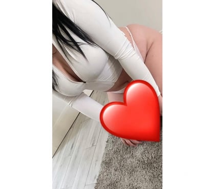 Escorts and Massages Earls Court South West London - Photos for Karina new in town party no rush