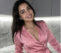 Curvy desi girl here 🌸