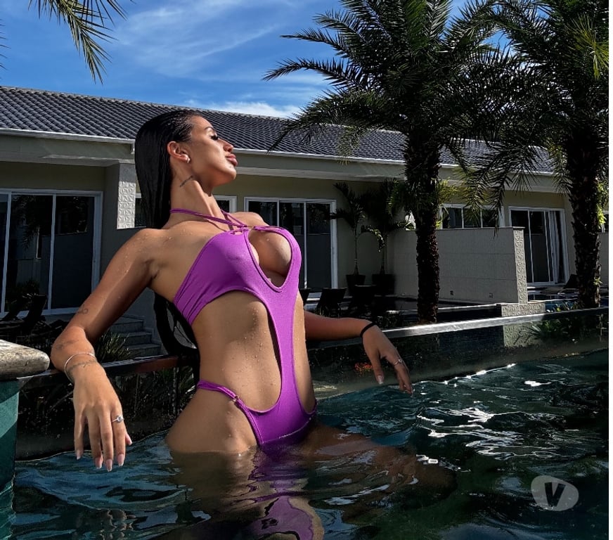 Escorts East London Canary Wharf - East London - Photos for JOLIE NEW IN TOWN 🇧🇷 YOUR YOUNG HOT 🫦