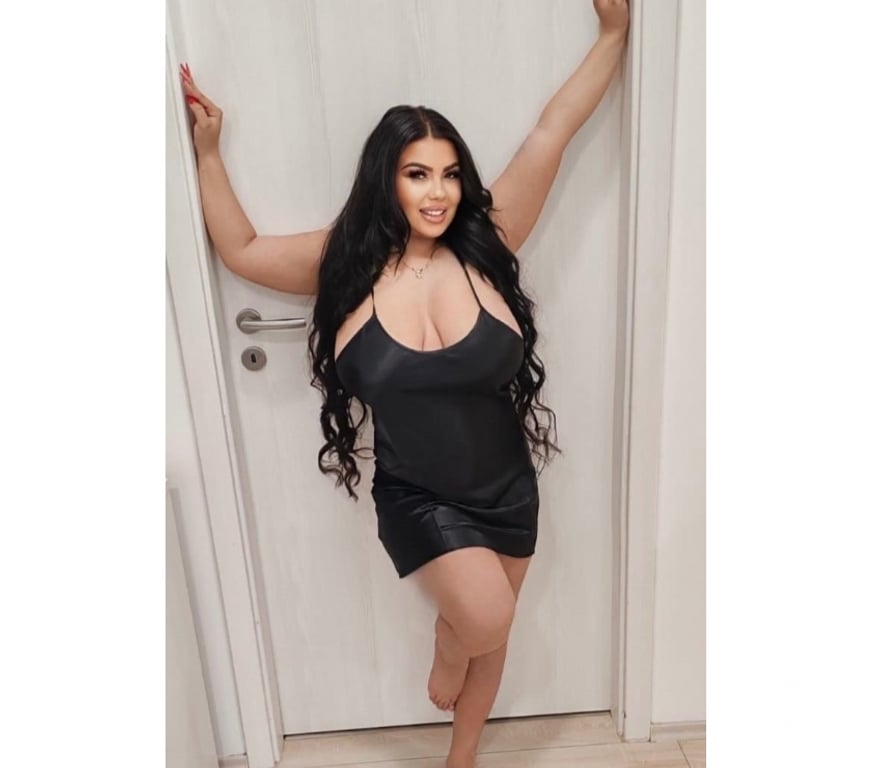 Escorts East London Redbridge - Photos for KATYA🍓CURVY BIG BUM🍓BEST DEEP SLOPPY OWO👑Party✅