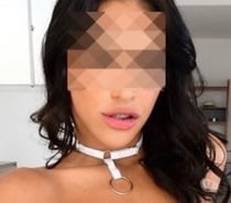 *. *Zoe La Bella Ladyboy *. *