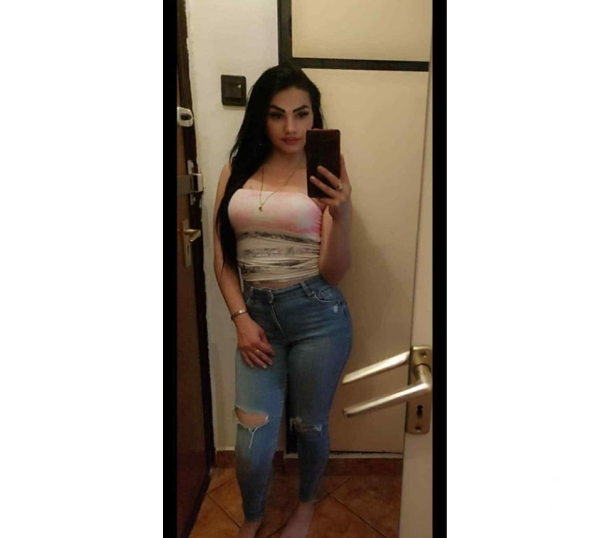 Escorts North London Edmondton Green Station - North London - images_alt_text Aliz💋sexy new girl in Town 💋