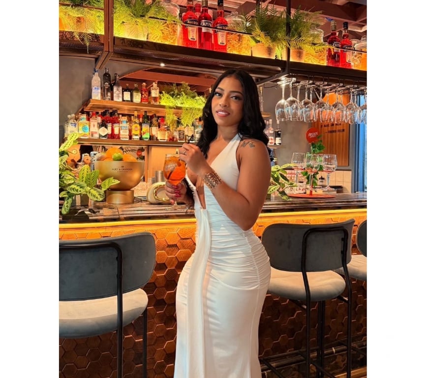 Escorts North West London Hendon Central - North West London - Photos for MEL 🔞 DISCREET MEETINGS • FULL VIBES 🇧🇷