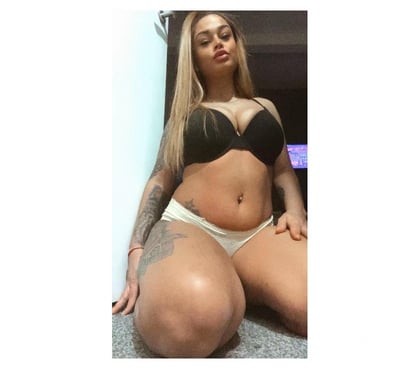 Photos for Best new girl in town owo and kiss 😘