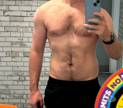 Gay Escorts Leyton East London - Photos for Bi hairy top available