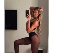 Elegant Blonde – Friendly & Discreet Companion