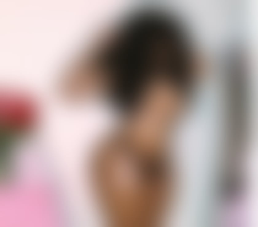 Escorts East London Homerton - East London - Photos for Chocolate Latina girl 🥵 party 🎉