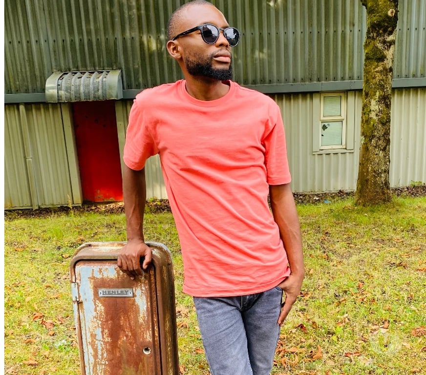 adult personals Newport - Wales Leeway Industrial Estate - Newport - Photos for Looking for mature women.