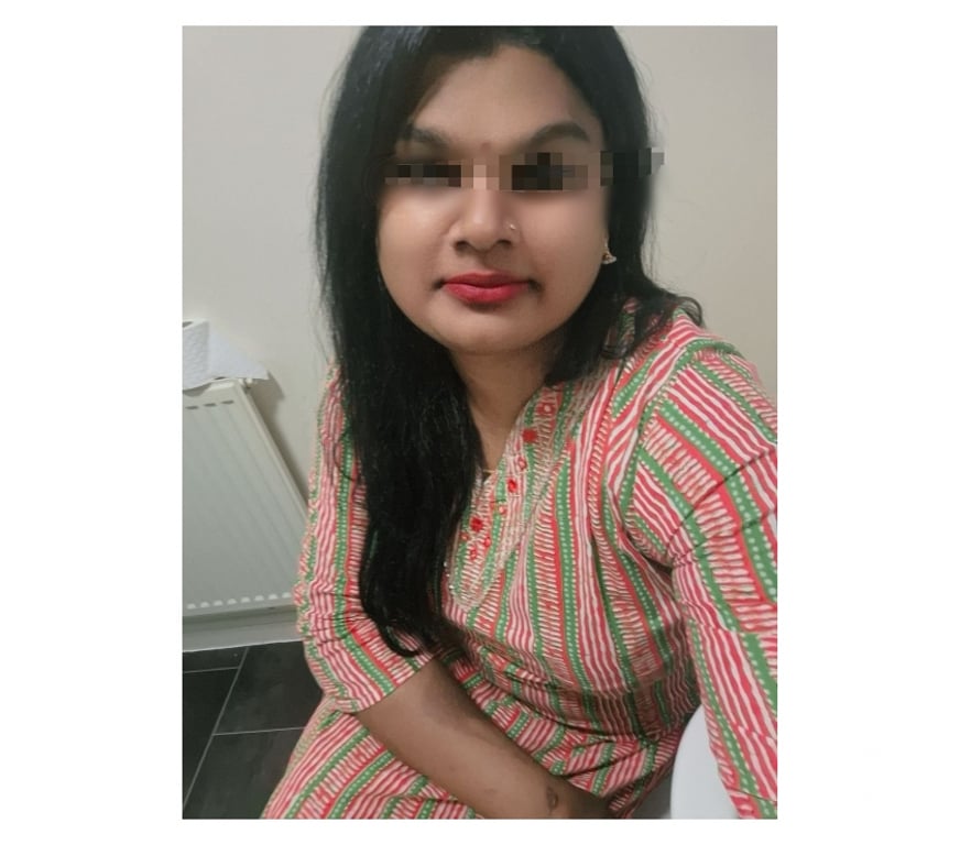 Escorts South Yorkshire Sheffield - Photos for I'm Agalya South tamil Dusky skinny girl new in Sheffield