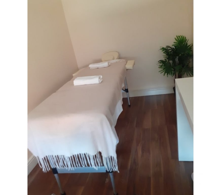 Full body massage West London South Ealing Station - West London - Photos for Professional Massage Therapy PRIVATE STUDIO