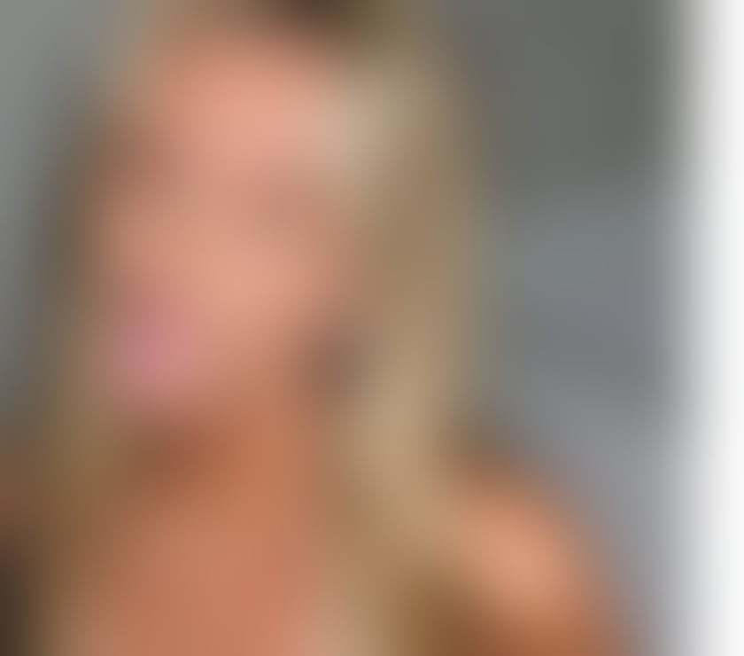  Escorts & Erotic Massage Edinburgh Old Town Edinburgh - Photos for ANA 😈NAUGHTY, DESIRE & PURE PLEASURE