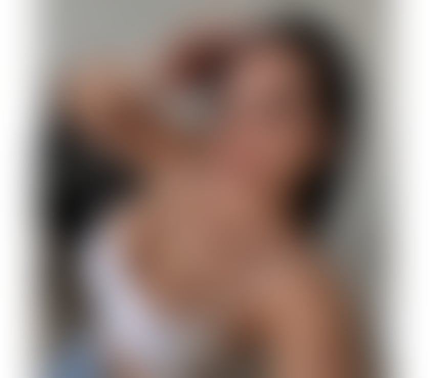 Escorts West Midlands Birmingham - Photos for PETITE BRUNET GIRL💋🔥PARTY A NIGHT🍾