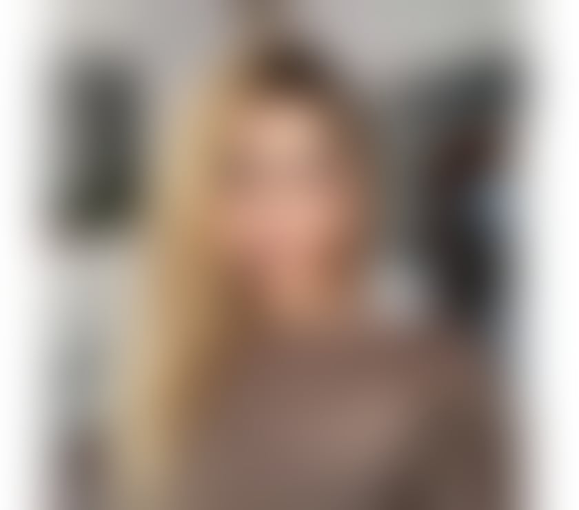  Escorts York City Centre York - Photos for “Exclusive Personal Companion – Discreet & Elegant”