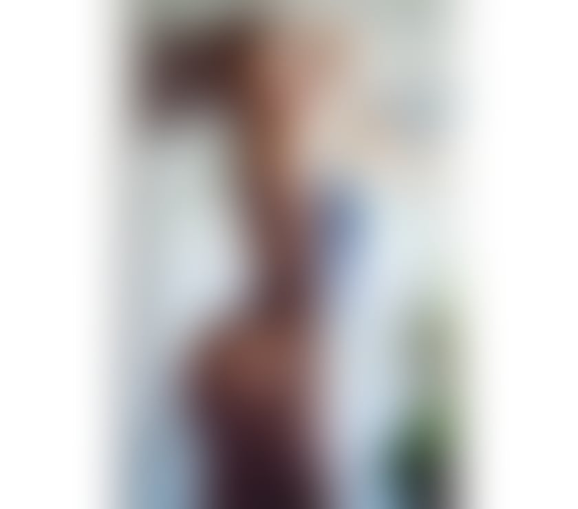 Escorts North West London Baker Street - North West London - Photos for Angelica | Soft energy, unexpected chemistry. 🖤🌸⚡