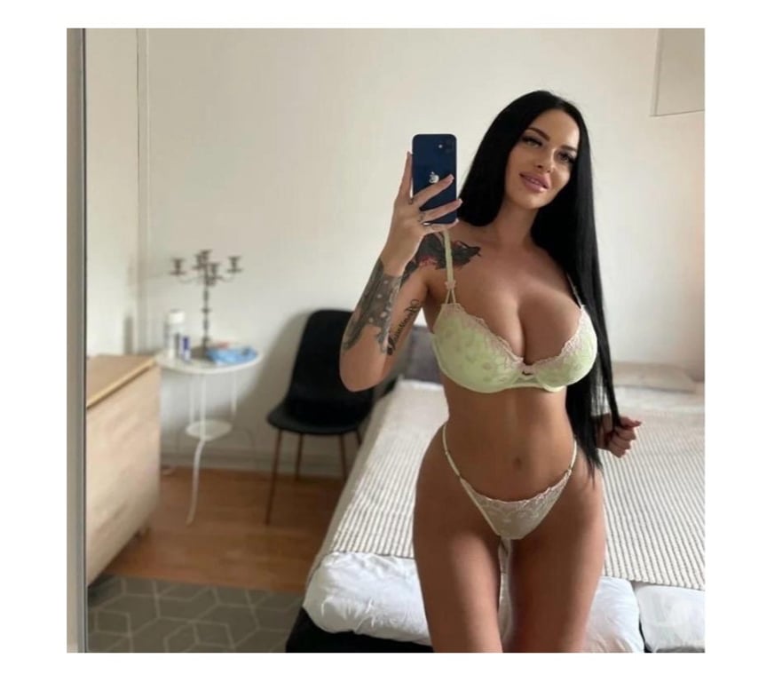 Escorts Essex Colchester - Photos for 🔥Amazing MAYA new in Colchester💥 💯Party🍷