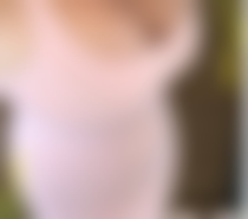 Mature Laura💋Natural big boobs❤Last day February 19 th.