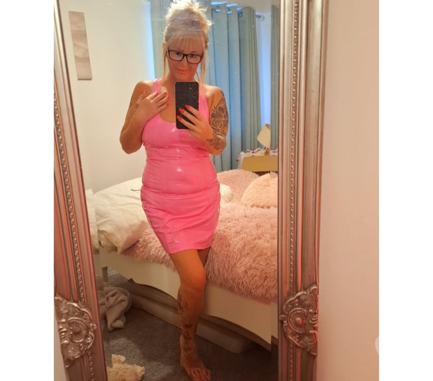 Adult Entertainment Central London London Bridge Station - Central London - Photos for PETITE CURVY MILF. BIG E CUP 🍒 🔥