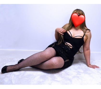 GFE Escorts Preston City Centre Preston - Photos for 💋 ENGLISH CURVY MISS LOLA 💋 GFE & MASSAGES ⭐️