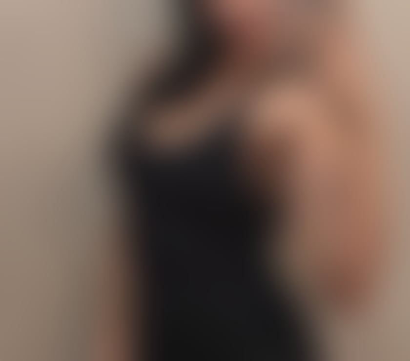 Escorts West Midlands Wolverhampton - Photos for Beautiful Indian Lady Offering Relaxing,calm companionship.