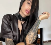 ✨ Sophisticated Brunette Companion ✨