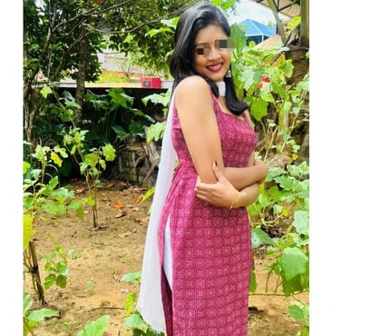 Escort Croydon Town Centre Croydon - Photos for South Indian Rina NEW TO TOWN ( WHATSAPP ME)