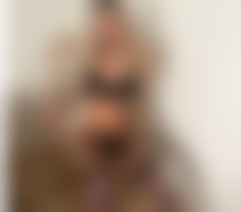 Escorts Surrey Guildford - Photos for Only Outcall xx call me for the best night ❤️🤍