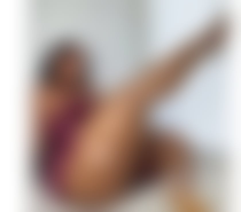 Julia sweet curvy queen best service, let's party babe