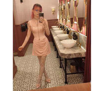 PSE Escorts & Erotic Massage Edgware Road West London - Photos for SophiesTiddies -tour 12pm till 11pm - text & whatsapp only