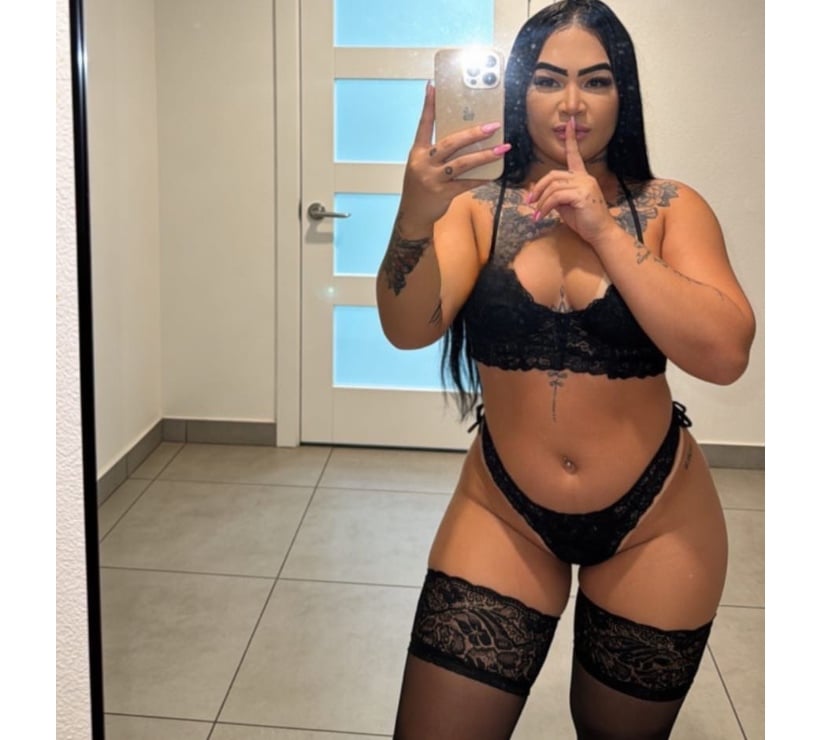 LATINA BRUNETTE SUZI 😈 REAL PICTURES