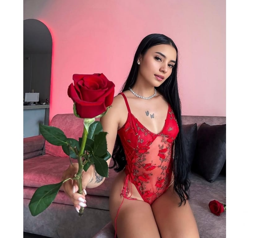 Escorts South East London Penge West Station - South East London - Photos for BRUNA BABY FACE 22 y🥰SEXY LATINA