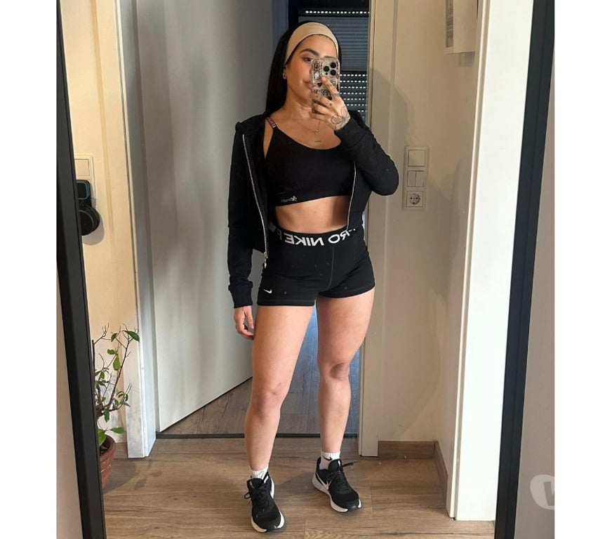 Escorts South West London Sutton - Photos for LARA 100%REAL PICS🍓VIP PARTY 🍾🥂🔞