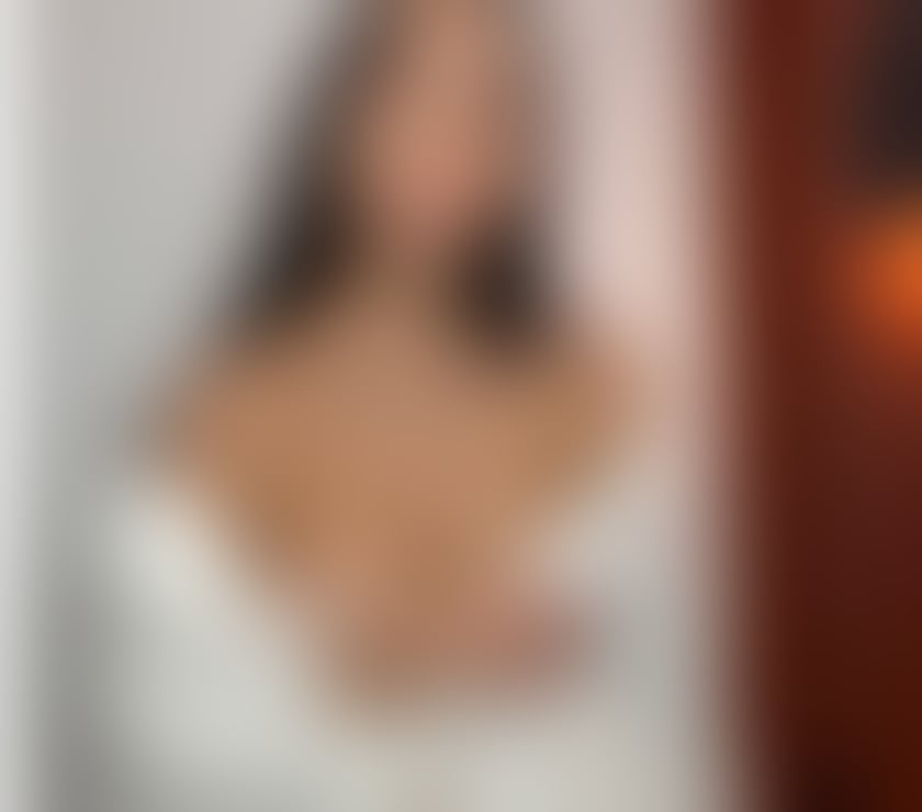 Escorts and Massages Feltham Hounslow - Photos for 🔥 Ema 💋 Exclusive Outcalls in Cranford & Hounslow